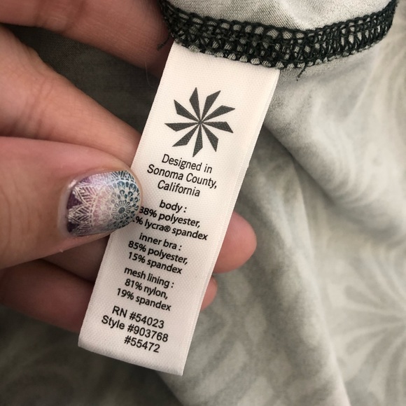 Athleta Green Geo Tank S EUC - Picture 6 of 6